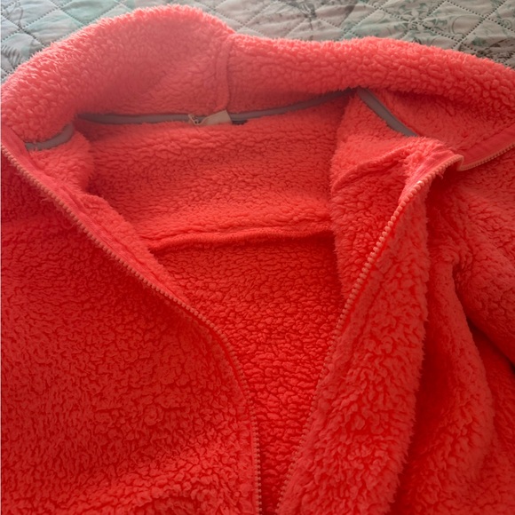 SO Vibrant Coral Sherpa Jacket Zip Up - Picture 3 of 5
